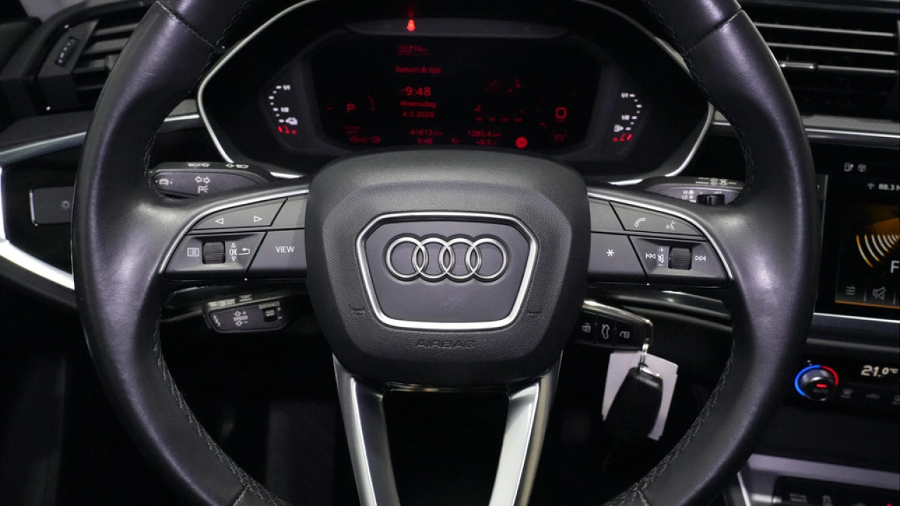 Audi Q3 45 TFSI e Business Edition