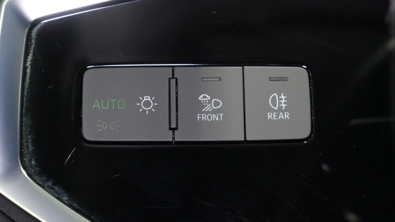 Audi Q3 45 TFSI e Business Edition