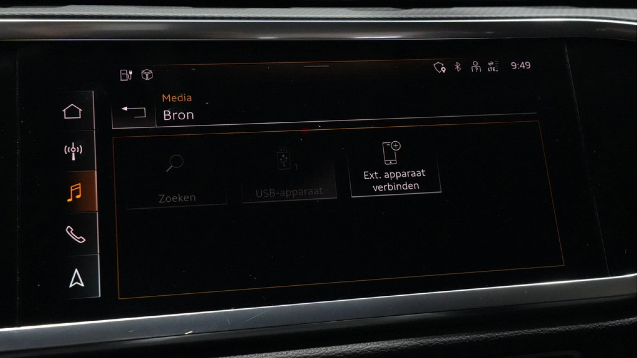 Audi Q3 45 TFSI e Business Edition