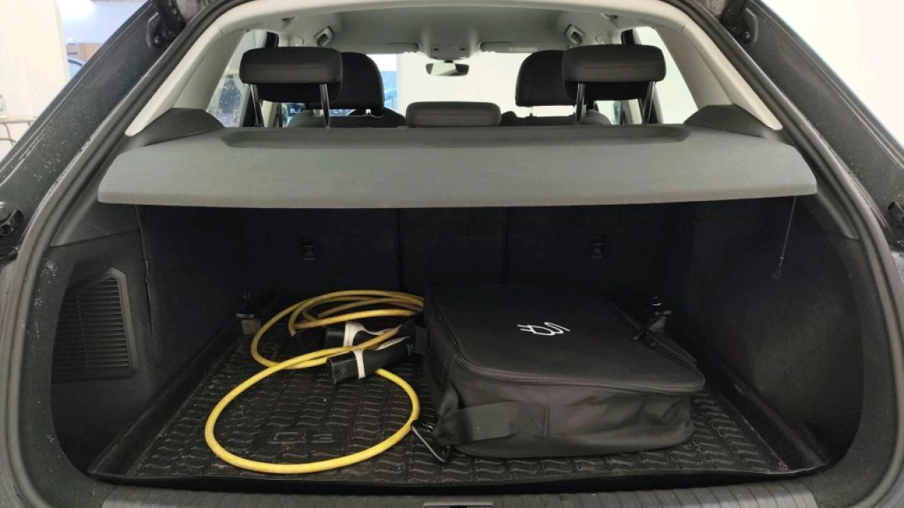 Audi Q3 45 TFSI e Business Edition