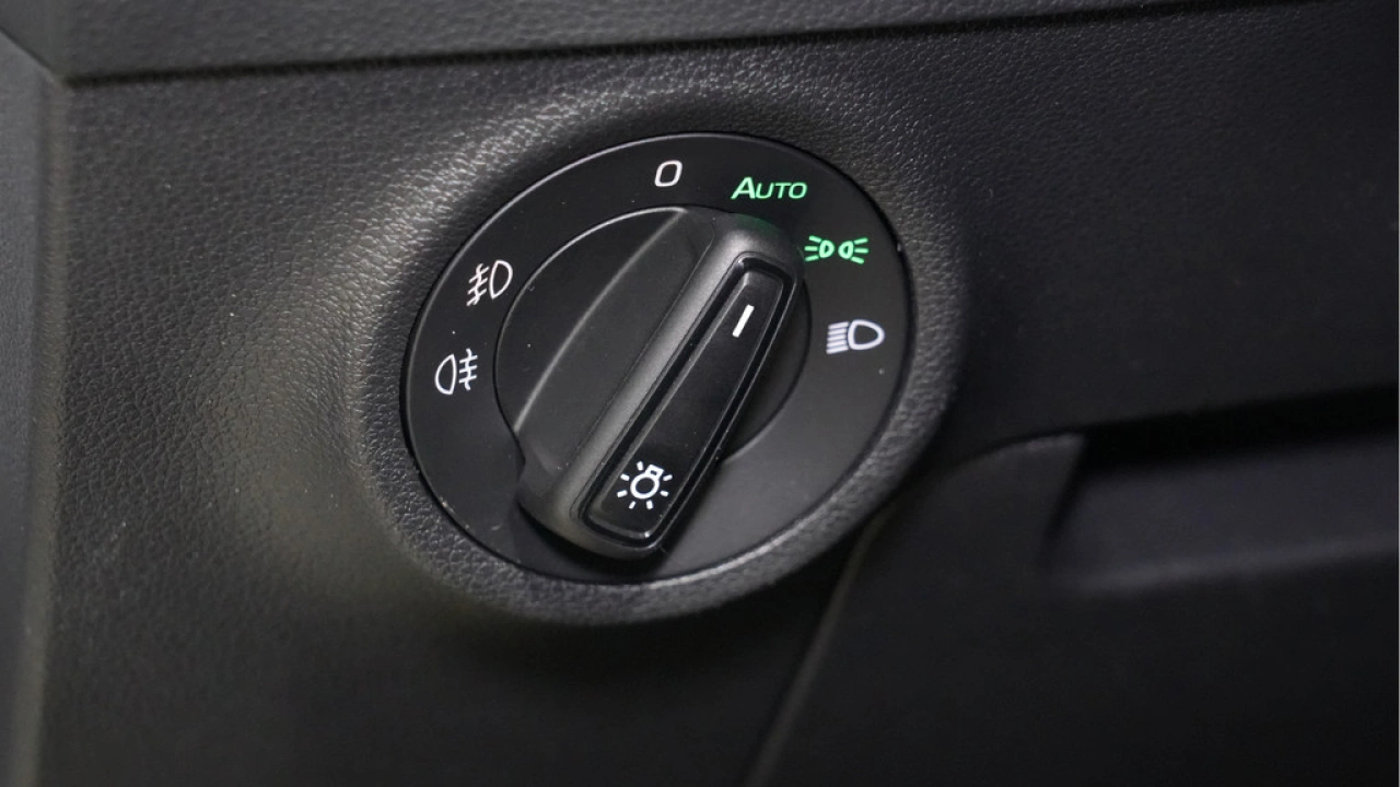 Škoda Karoq 1.5 TSI ACT Sportline Business