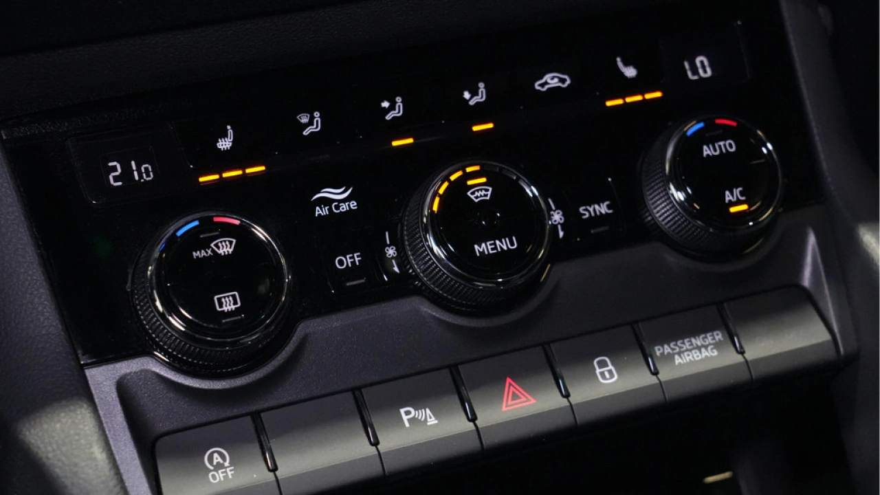 Škoda Karoq 1.5 TSI ACT Sportline Business