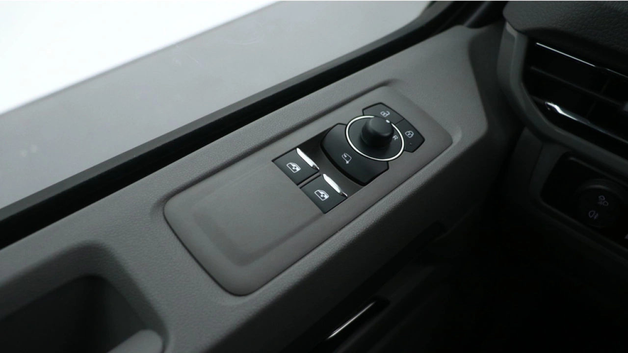 VW Bedrijfswagens E-Transporter L2H1 64kWh 210kW 286PK Style