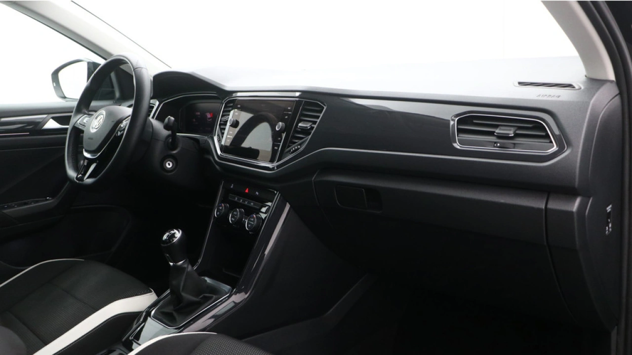 Volkswagen T-Roc 1.5 TSI 150pk Sport Navigatie