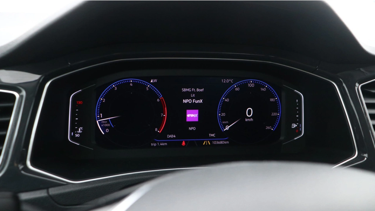 Volkswagen T-Roc 1.5 TSI 150pk Sport Navigatie