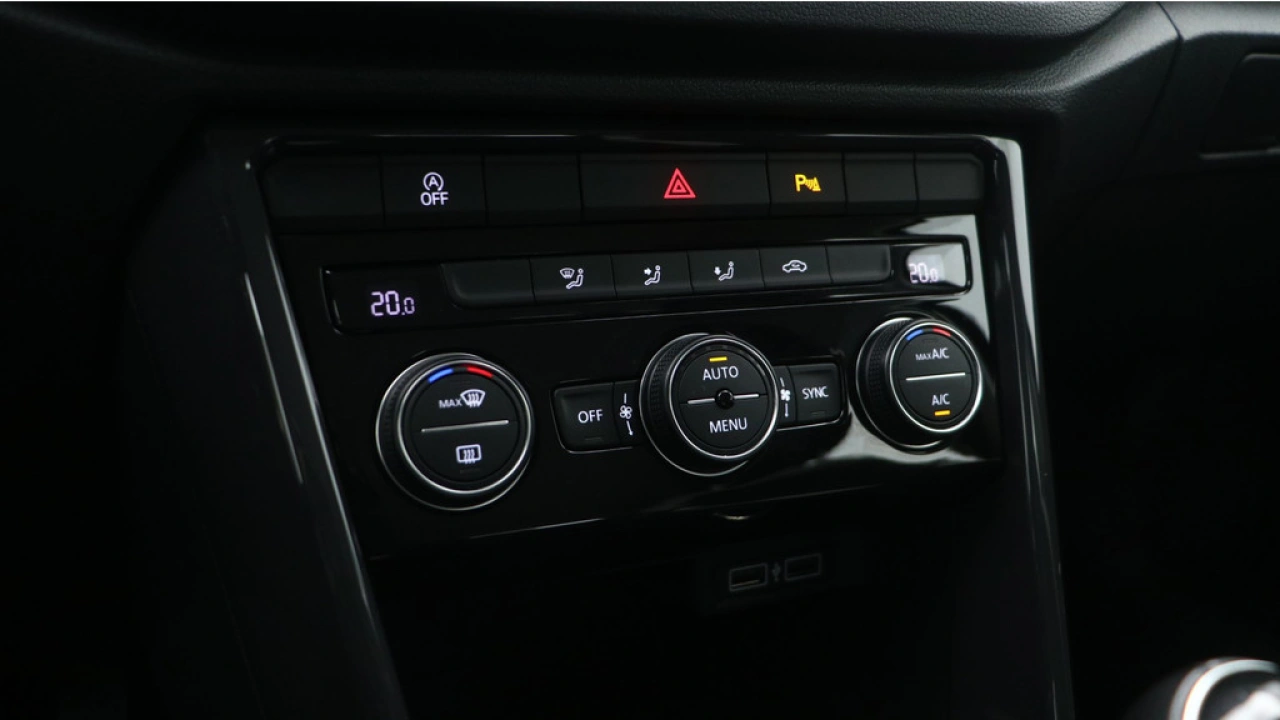 Volkswagen T-Roc 1.5 TSI 150pk Sport Navigatie