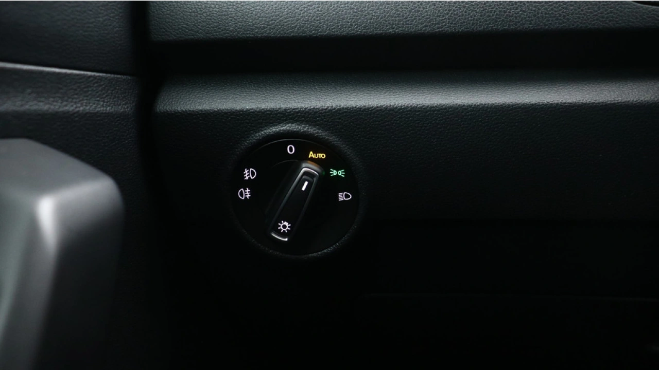 Volkswagen T-Roc 1.5 TSI 150pk Sport Navigatie