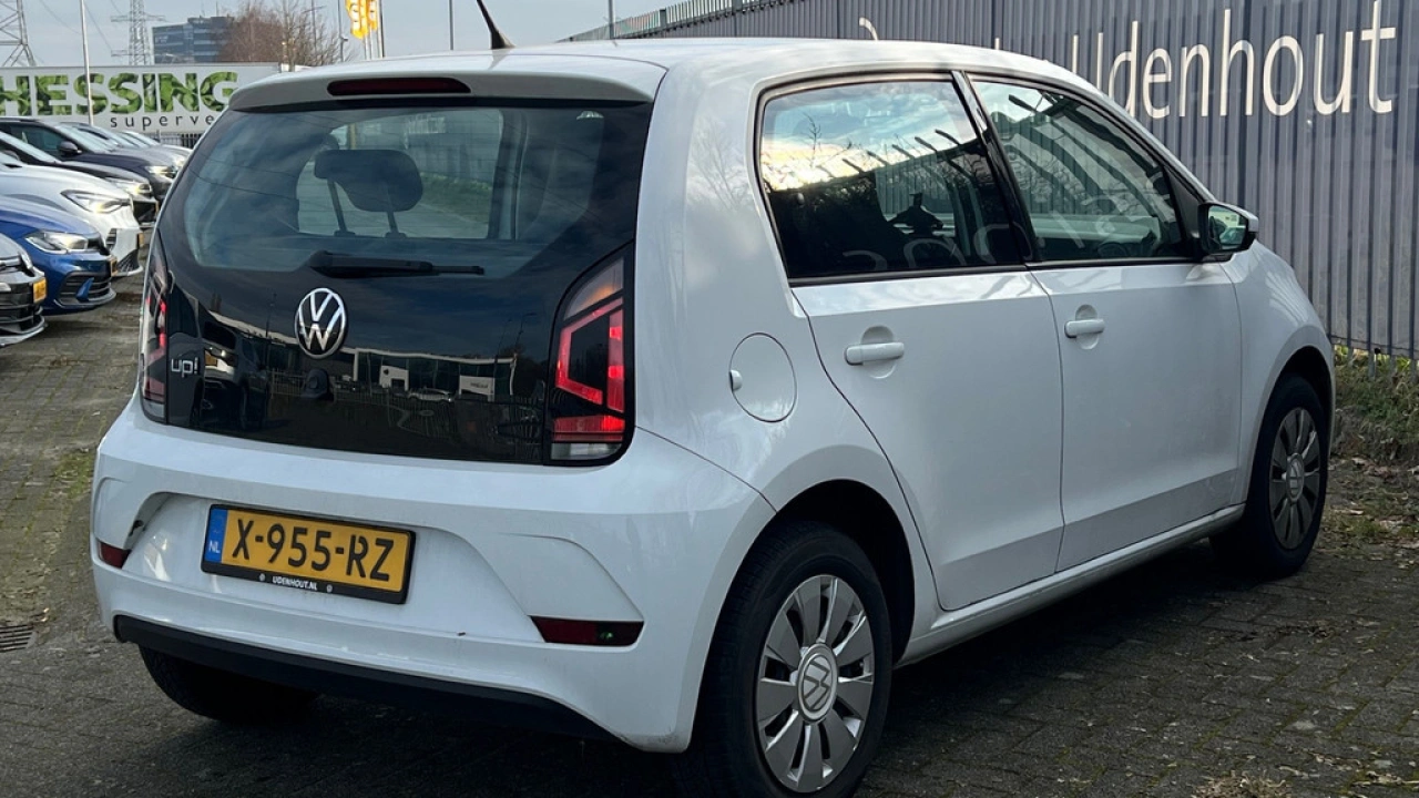 Volkswagen up! 1.0 65pk Airco bluetooth