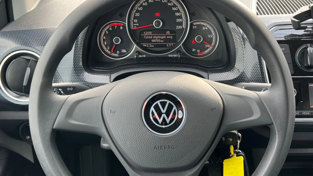 Volkswagen up! 1.0 65pk Airco bluetooth