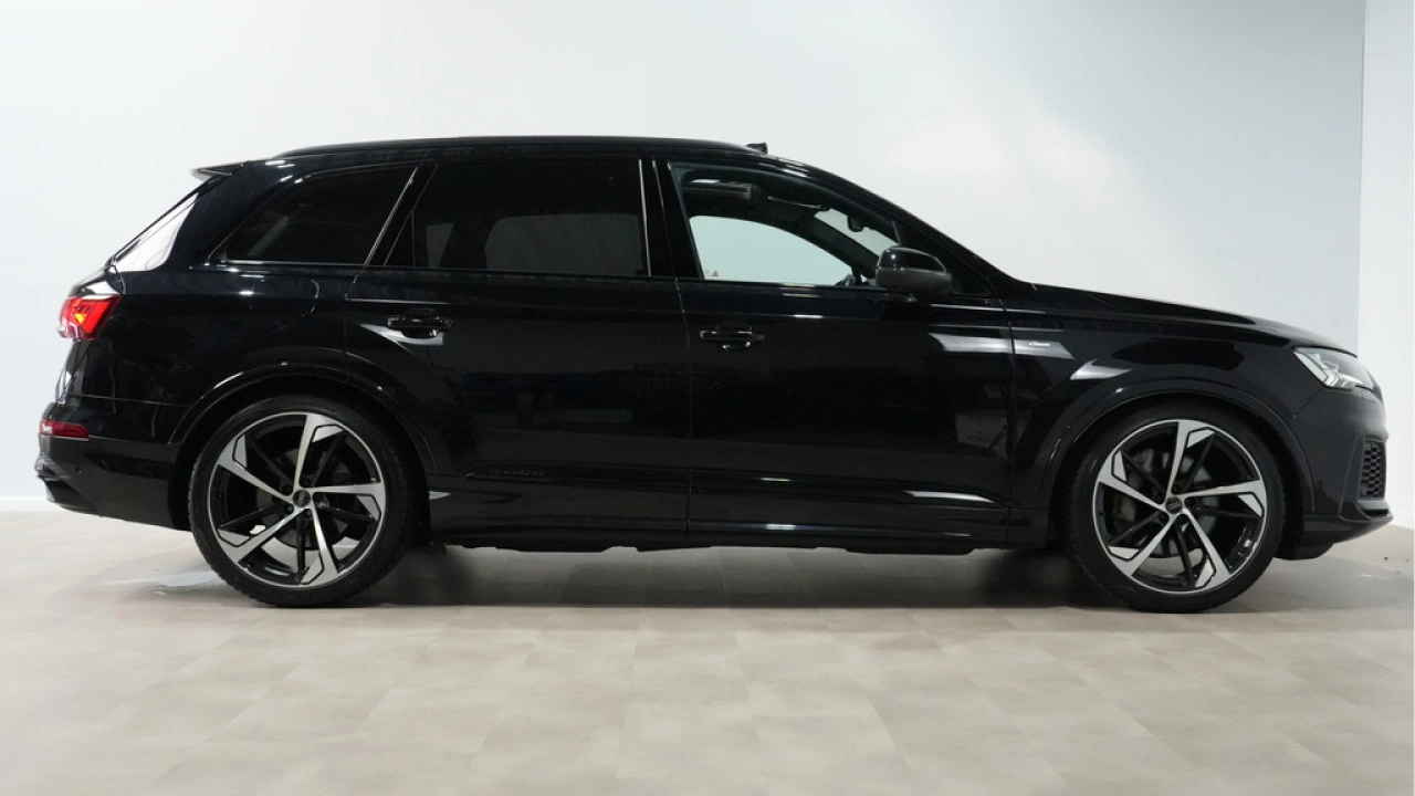 Audi Q7 55 TFSI quattro Pro Line S 7p