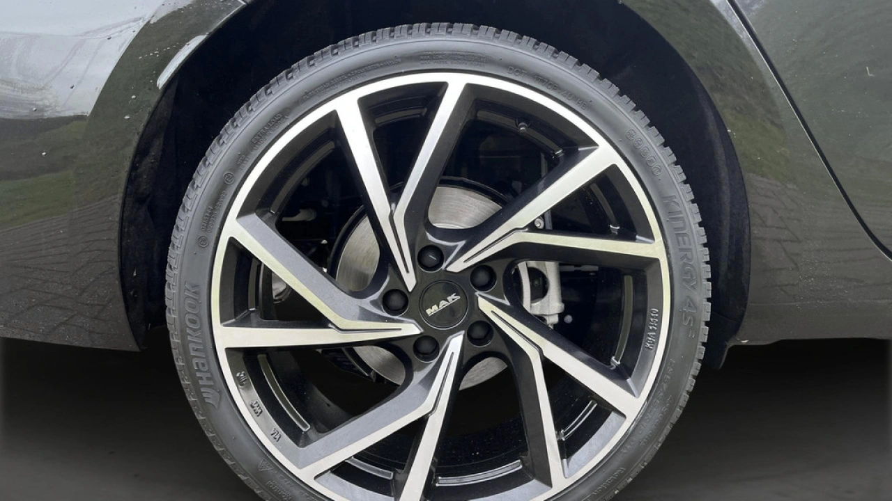 SEAT Leon Sportstourer 1.5 TSI e-Hybrid FR Business