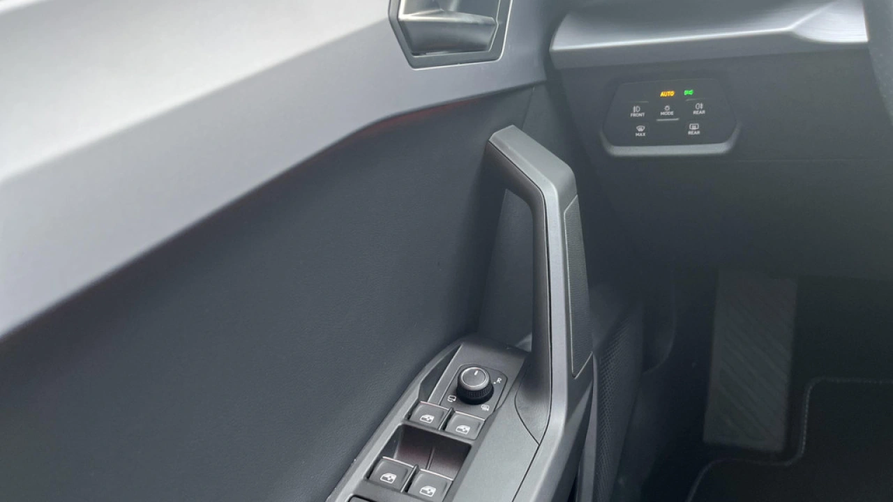 SEAT Leon Sportstourer 1.5 TSI e-Hybrid FR Business