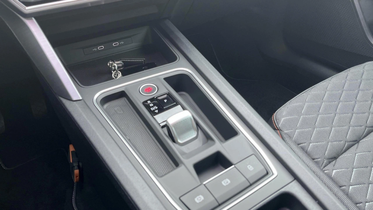 SEAT Leon Sportstourer 1.5 TSI e-Hybrid FR Business