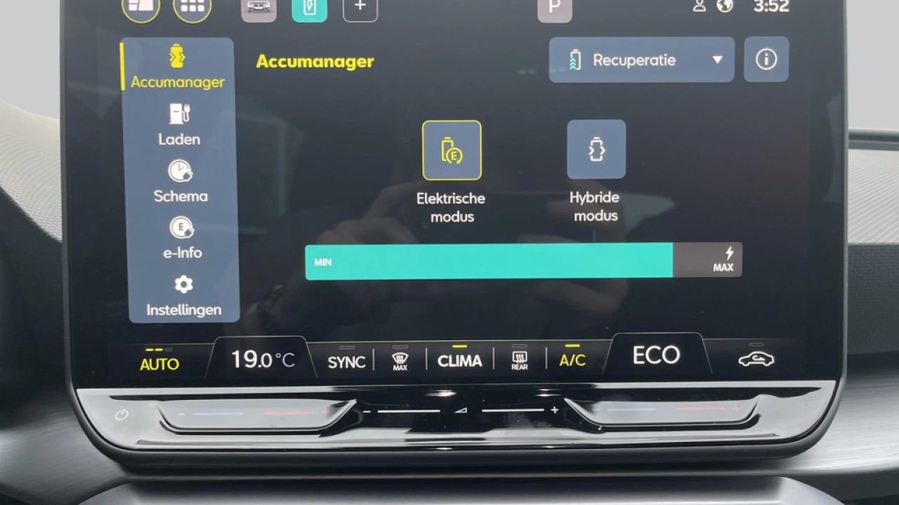 SEAT Leon Sportstourer 1.5 TSI e-Hybrid FR Business