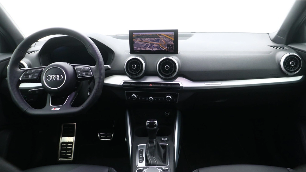 Audi Q2 35 TFSI 150Pk S Edition | Stoelverwarming | Carplay | Matrix LED |
