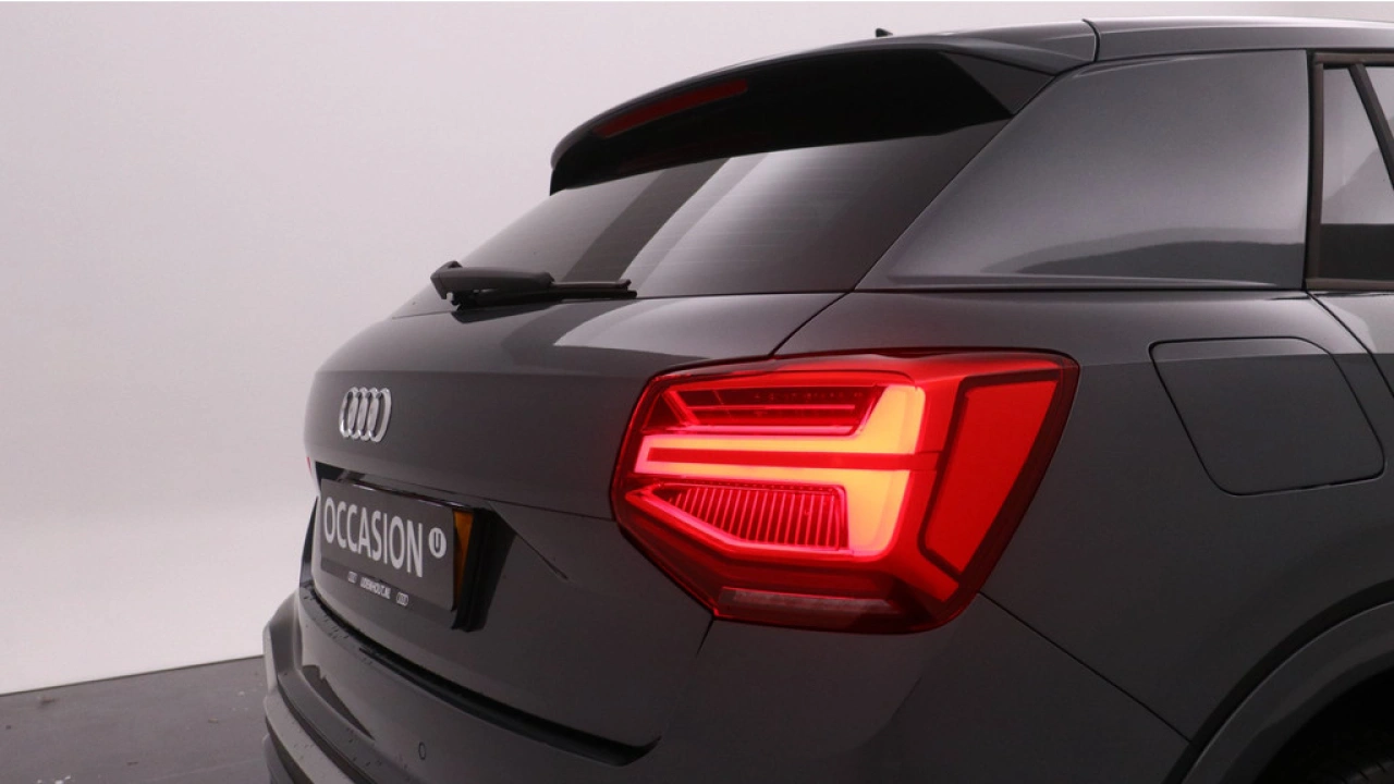 Audi Q2 35 TFSI 150Pk S Edition | Stoelverwarming | Carplay | Matrix LED |