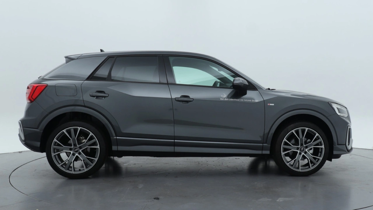 Audi Q2 35 TFSI 150Pk S Edition | Stoelverwarming | Carplay | Matrix LED |