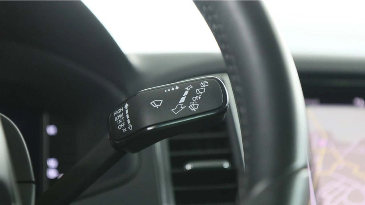 Škoda Karoq 1.5 TSI 150pk Automaat Ambition