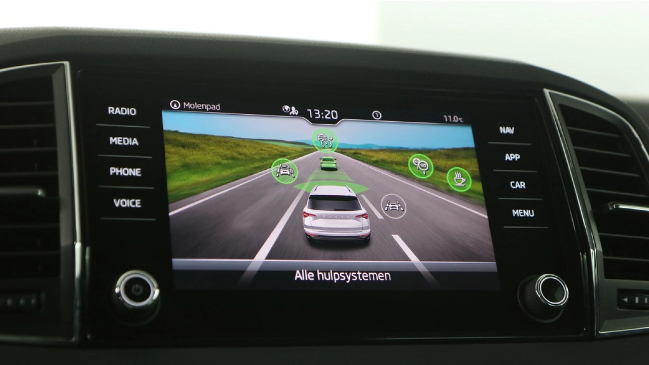 Škoda Karoq 1.5 TSI 150pk Automaat Ambition