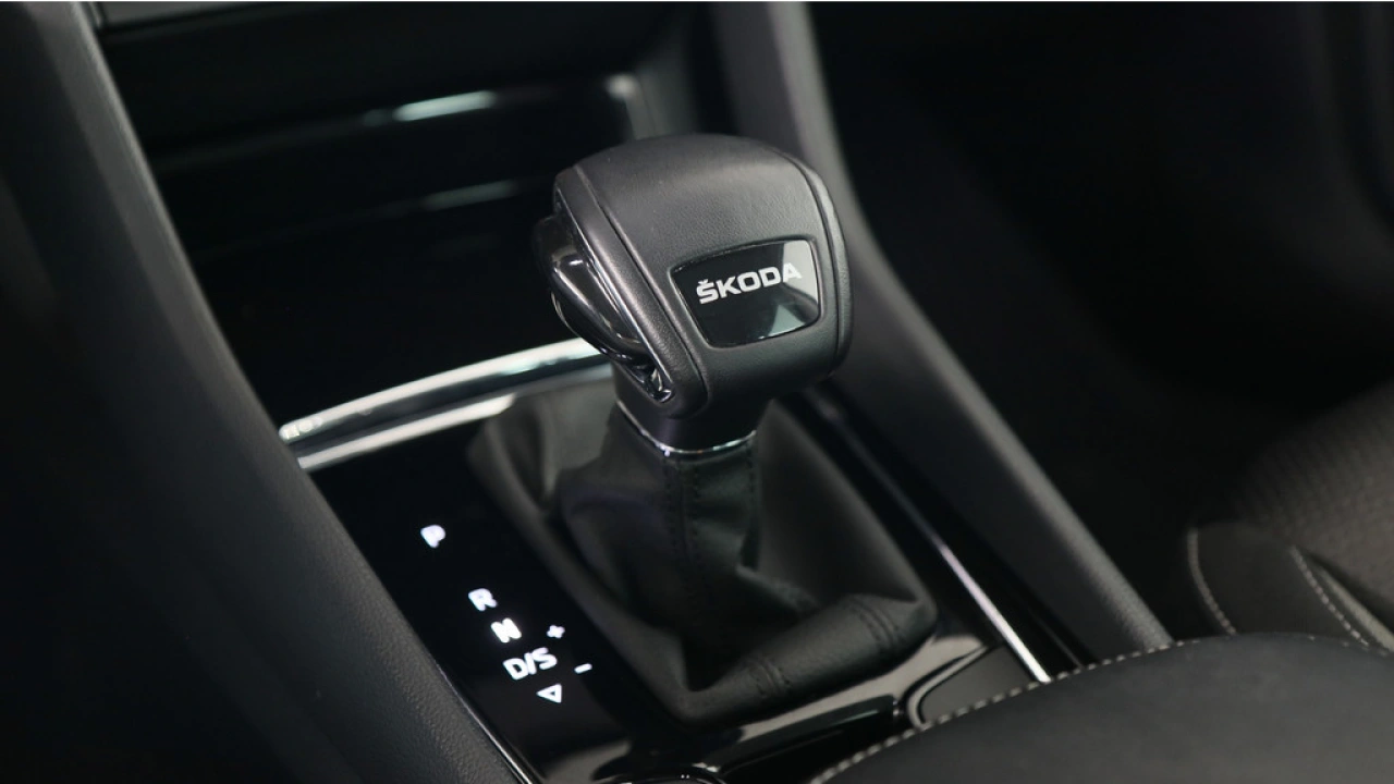 Škoda Karoq 1.5 TSI 150pk Automaat Ambition