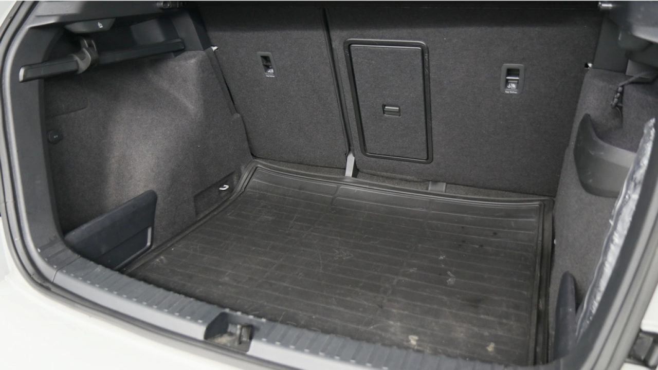 Škoda Karoq 1.5 TSI 150pk Automaat Ambition