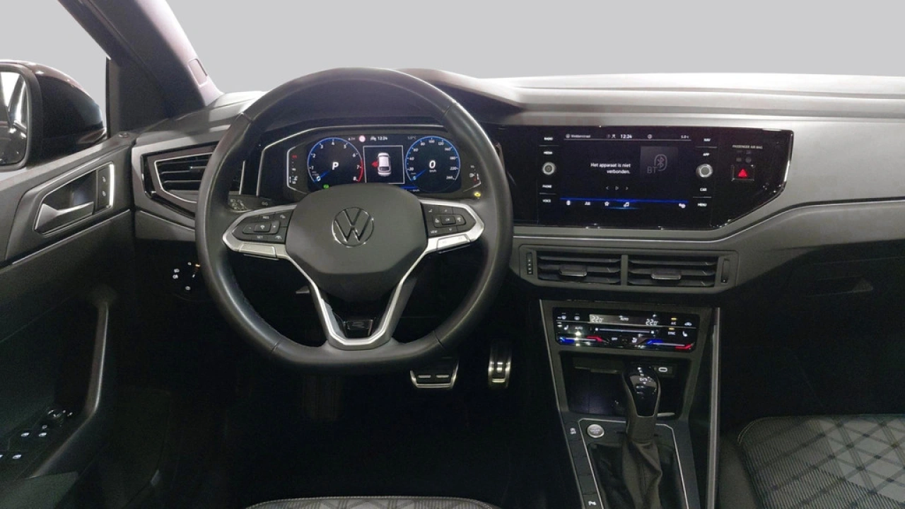 Volkswagen Taigo 1.5 TSI 150pk Aut. R-Line | Multimedia | 18
