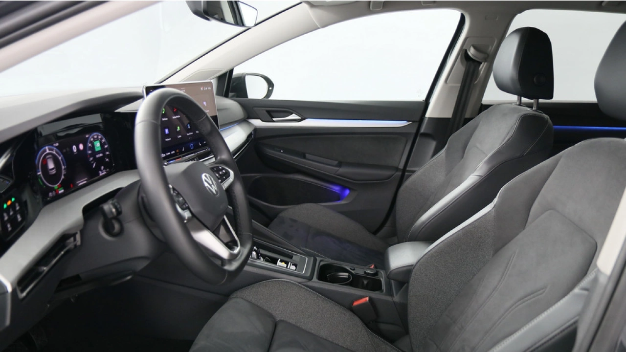 Volkswagen Golf 1.5 eHybrid 204pk Life Edition DSG