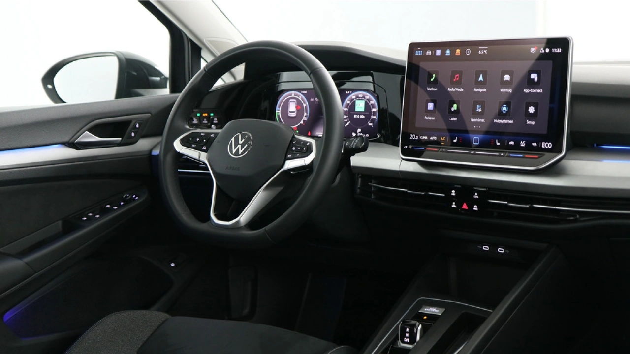 Volkswagen Golf 1.5 eHybrid 204pk Life Edition DSG