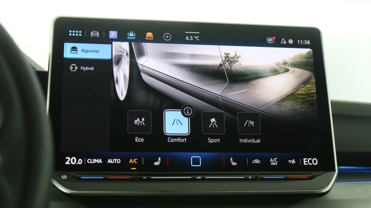 Volkswagen Golf 1.5 eHybrid 204pk Life Edition DSG