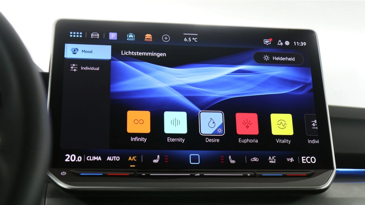 Volkswagen Golf 1.5 eHybrid 204pk Life Edition DSG