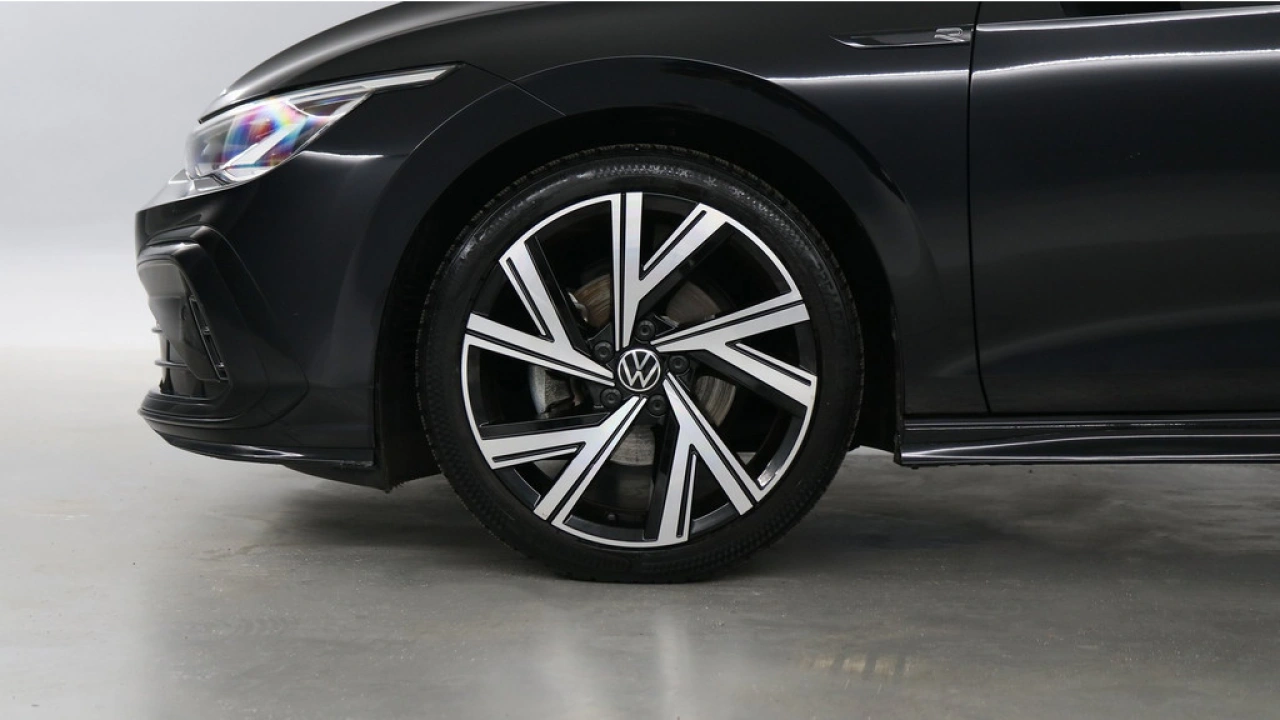 Volkswagen Golf 1.5 TSI 130pk R-Line