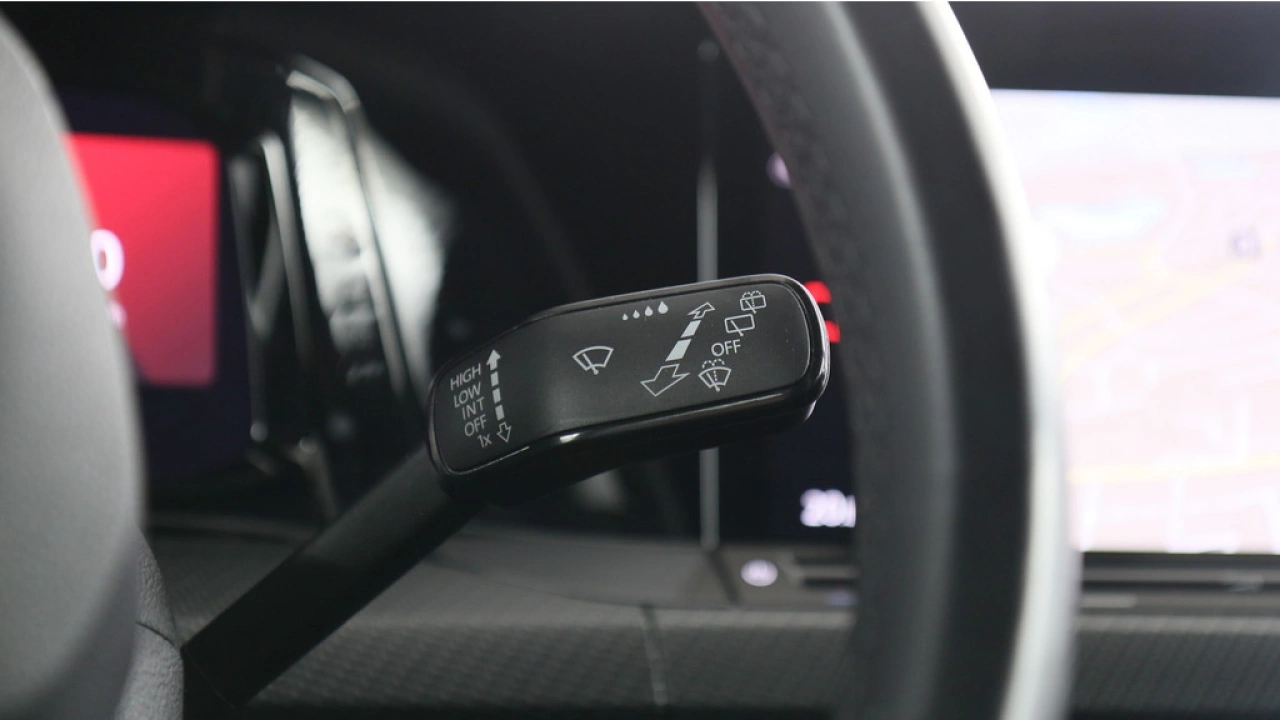 Volkswagen Golf 1.5 TSI 130pk R-Line