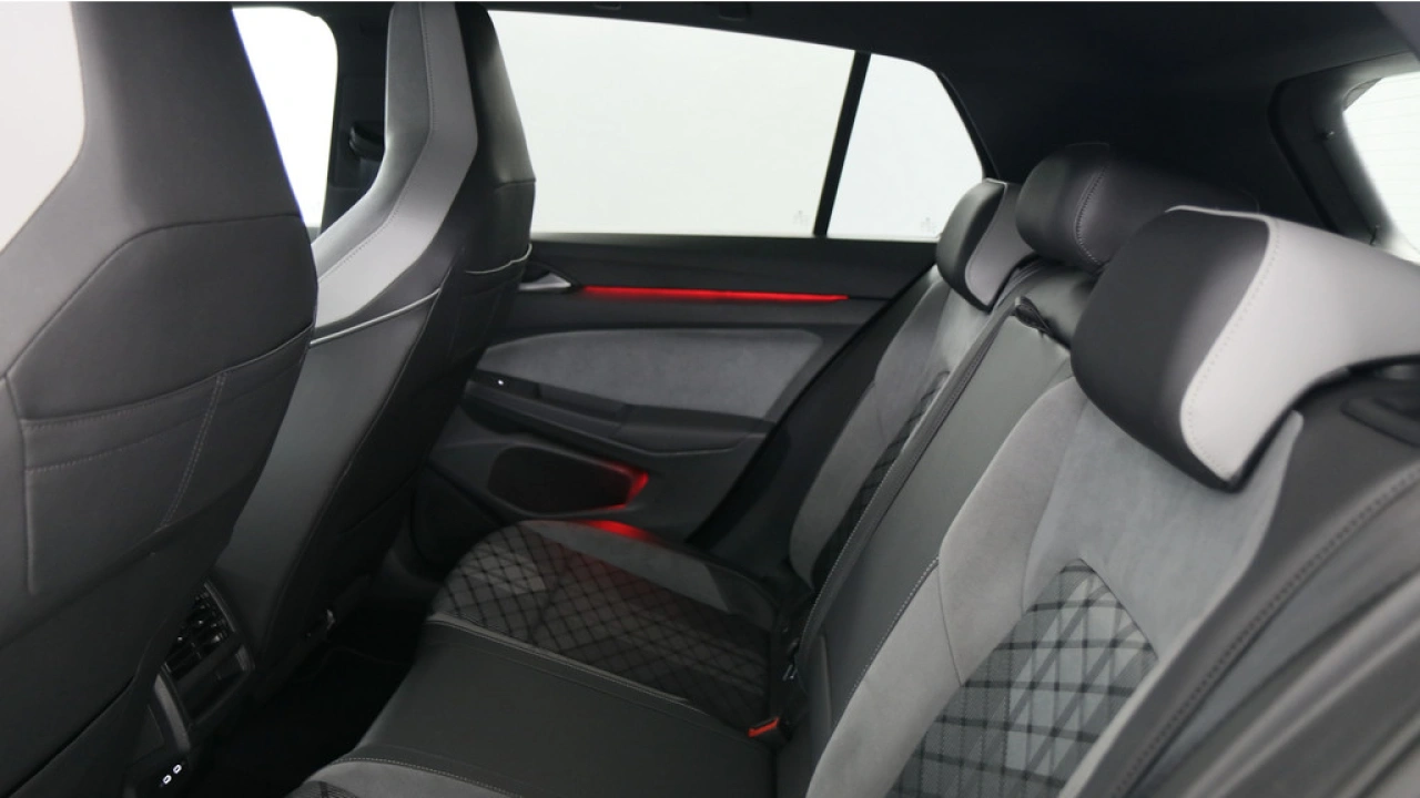 Volkswagen Golf 1.5 TSI 130pk R-Line