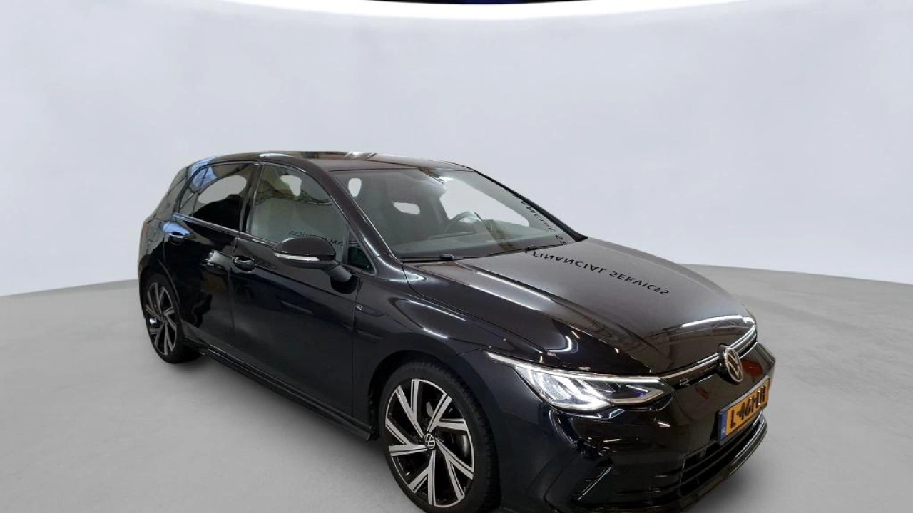 Volkswagen Golf 1.5 TSI 130pk R-Line