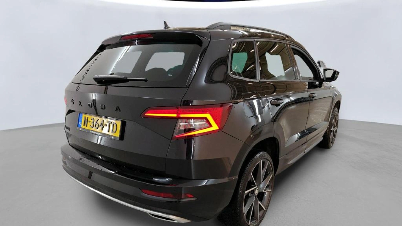 Škoda Karoq 1.5 TSI 150pk ACT Sportline Business DSG