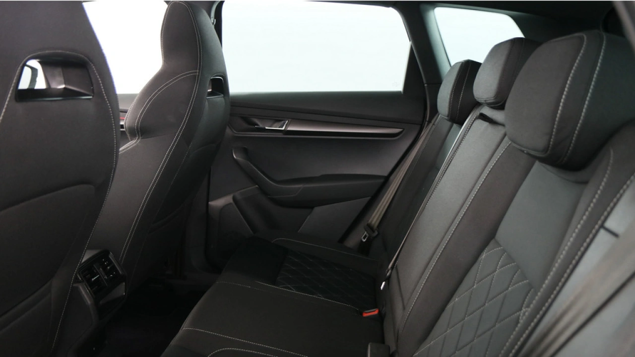 Škoda Karoq 1.5 TSI 150pk ACT Sportline Business DSG