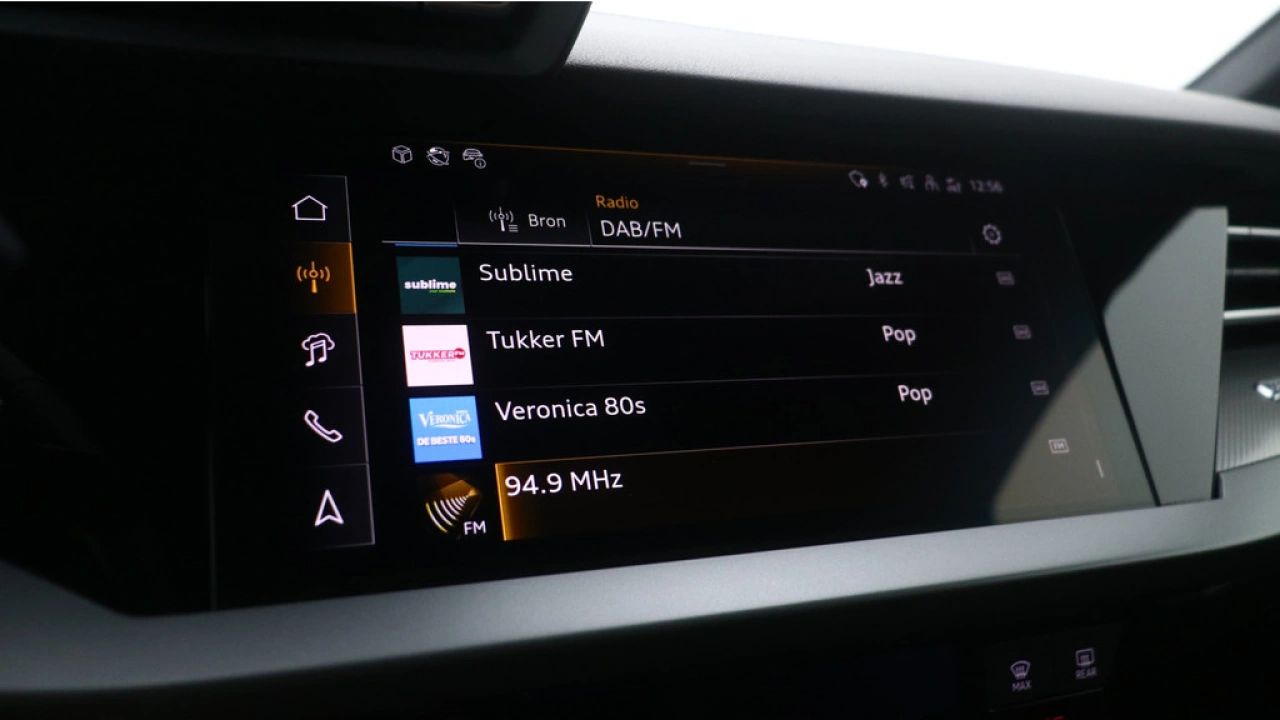 Audi A3 Sportback 40 TFSI e S edition | Carplay | PDC v+a | Camera | Zwart optiek |