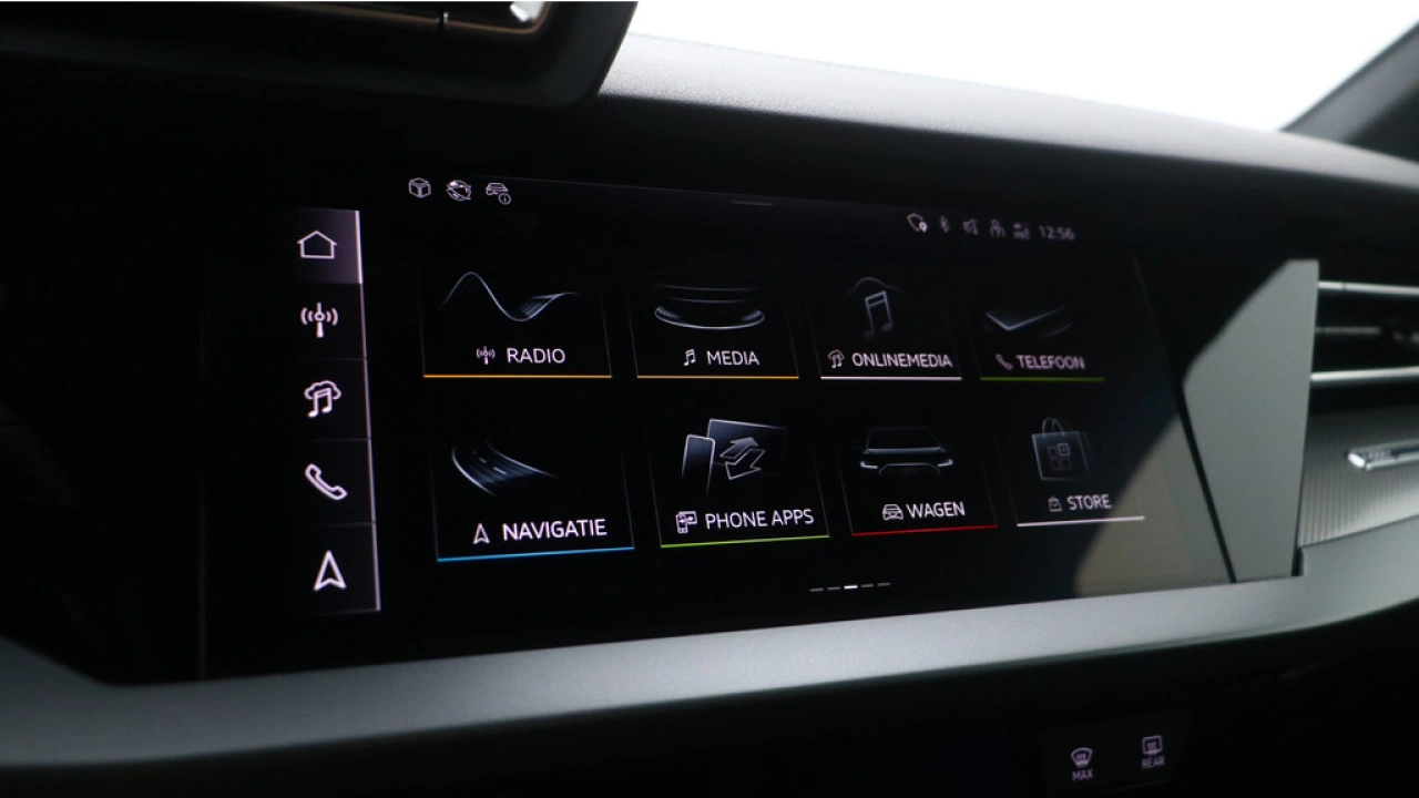 Audi A3 Sportback 40 TFSI e S edition | Carplay | PDC v+a | Camera | Zwart optiek |