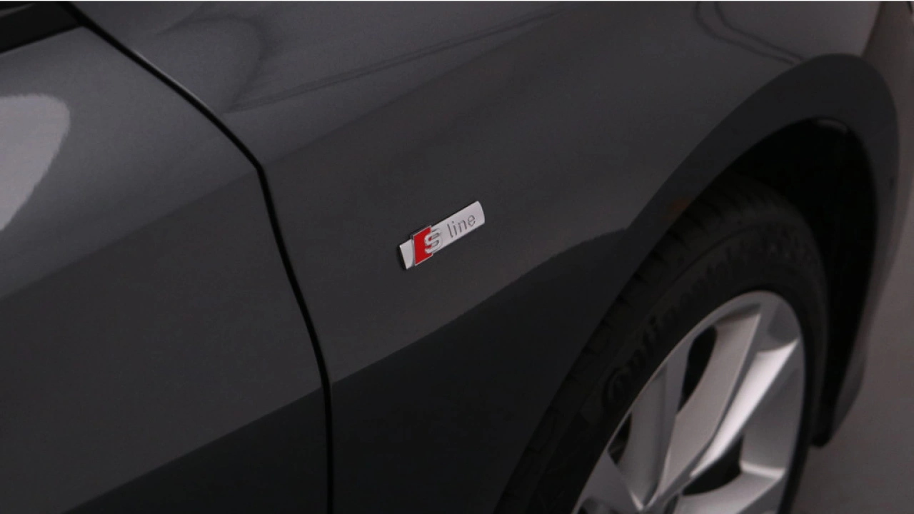 Audi A3 Sportback 40 TFSI e S edition | Carplay | PDC v+a | Camera | Zwart optiek |