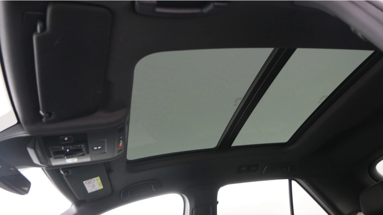 Volkswagen T-Roc 1.5 TSI 150pk DSG Sport Business R / Panoramadak