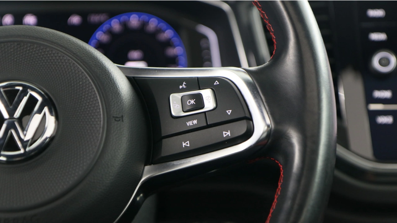 Volkswagen T-Roc 1.5 TSI 150pk DSG Sport Business R / Panoramadak