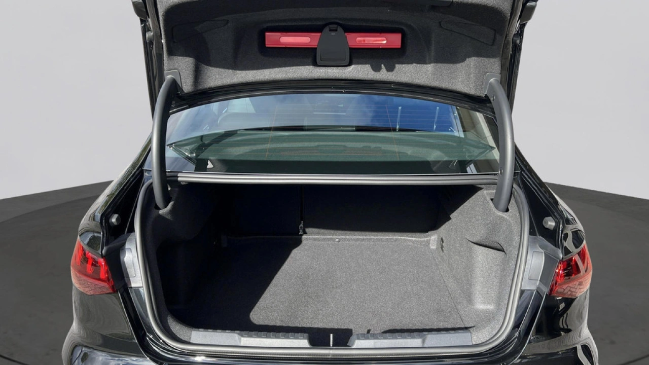 Audi A3 Limousine 30 TFSI 110pk S-Line edition