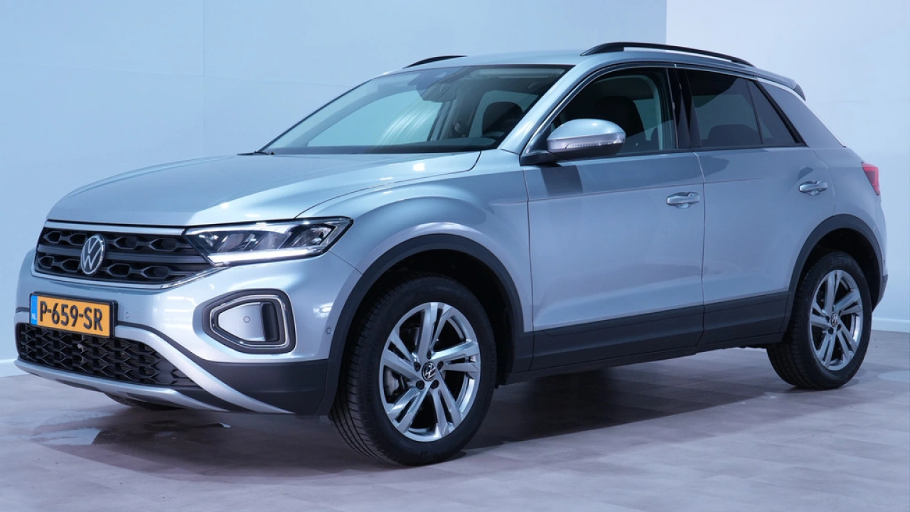 Volkswagen T-Roc 1.5 TSI 150pk DSG Life 75 Edition