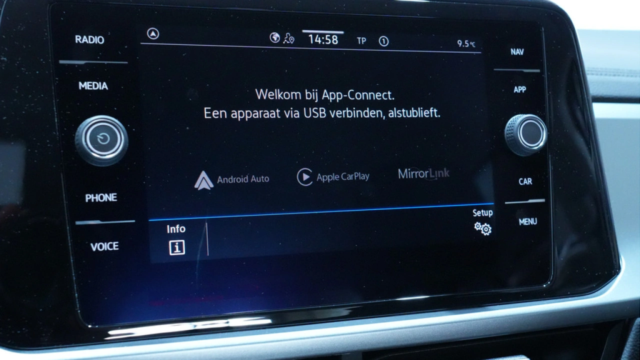 Volkswagen T-Roc 1.5 TSI 150pk DSG Life 75 Edition