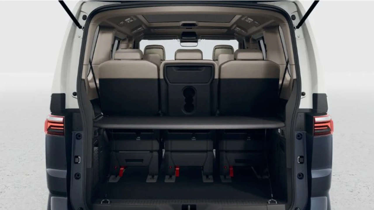 VW Bedrijfswagens Multivan (geel) Bulli Edition L2 Multivan (7) (geel) 1.5 eHybrid EU6 180 kW (245pk) 3120 mm met overhang 6 ve