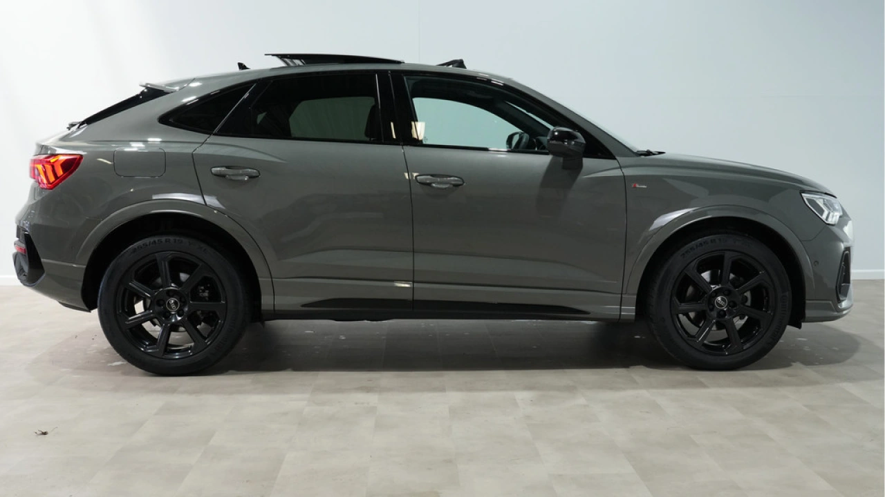 Audi Q3 Sportback 35 TFSI 150pk S-Tronic S-Line Edition Competition