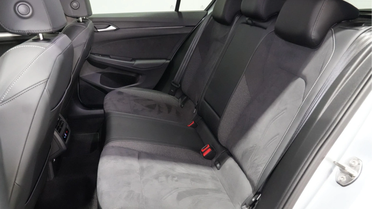 Volkswagen Golf 1.5 eHybrid Life Edition