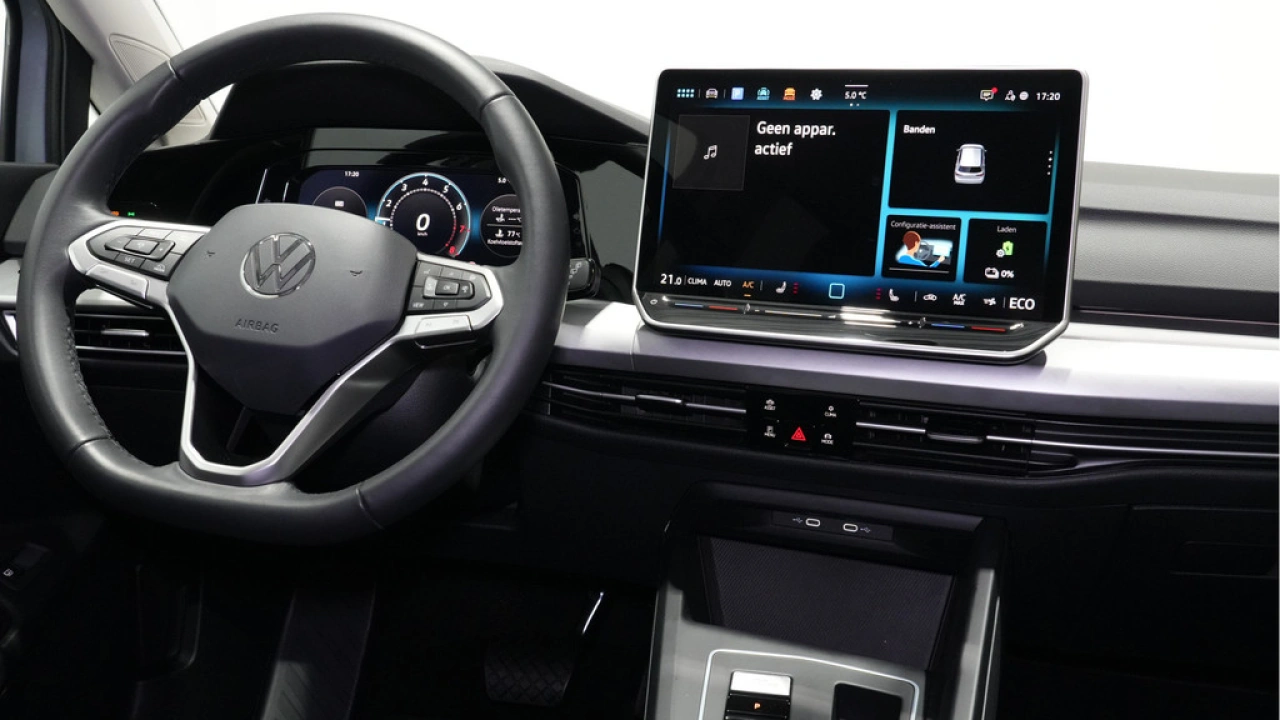 Volkswagen Golf 1.5 eHybrid Life Edition