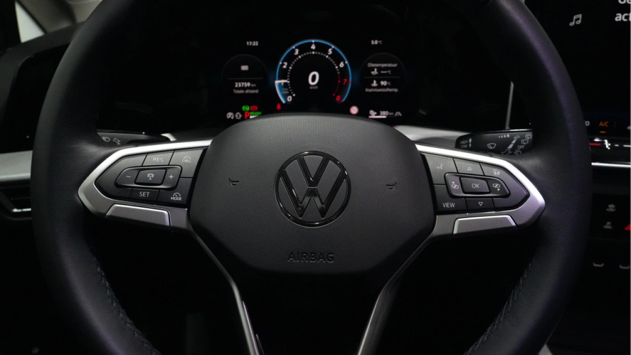 Volkswagen Golf 1.5 eHybrid Life Edition