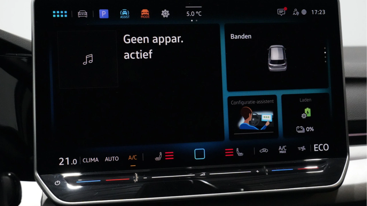 Volkswagen Golf 1.5 eHybrid Life Edition